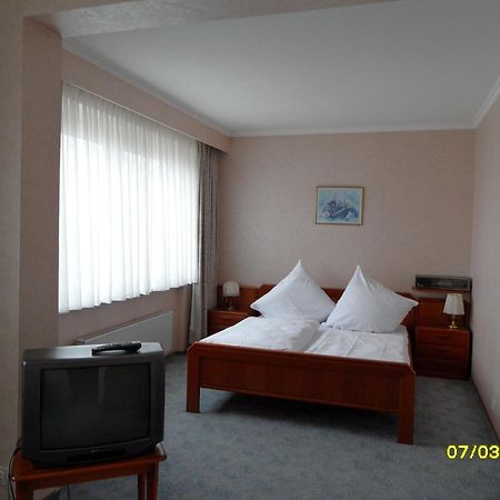 Wiking Hotel Henstedt-Ulzburg Exterior photo